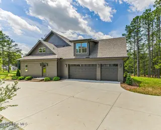315 Sloan Lane, Pinehurst, NC 28374 – photo 7: 260528-315Sloan-8631