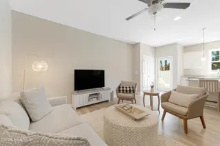 240 Great Egret Way, Beaufort, NC 28516 – photo 8: Open living space