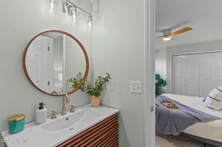3831 Merestone Drive, Wilmington, NC 28412 – photo 18: 17-primary_bath_door
