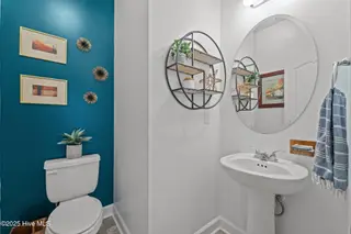 1150 Whitney Drive, Aberdeen, NC 28315 – photo 21: 16- Powder Room