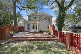 1208 National Avenue, New Bern, NC 28560 – photo 3: 43-web-or-mls-0C0A2120