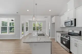13 N High Point Road, Southport, NC 28461 — 3-bedroom home in Boiling Spring Lakes, Southport, NC, photo 15 of 60