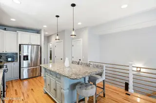 302 Alabama Avenue Unit 2, Carolina Beach, NC 28428 – photo 10: 12_302_alabama_ave_unit_2_012