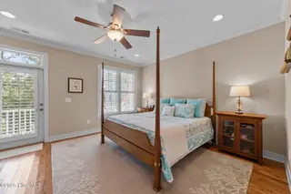 124 W Pelican Drive, Oak Island, NC 28465 – photo 18: 28-web-or-mls-CZ9A9127