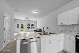 175 Buckhorn Avenue, Holly Ridge, NC 28445 – photo 4: 7-web-or-mls-_Z728193