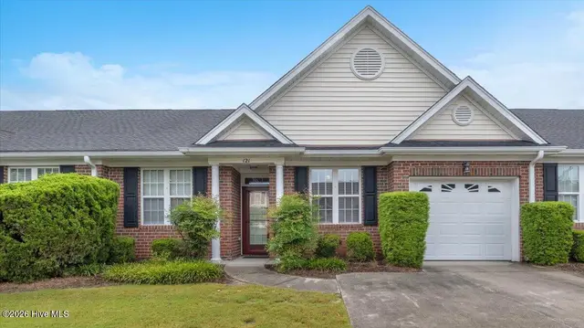 5006 Carleton Drive Unit 121, Wilmington, NC 28403