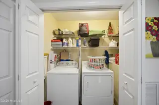 1301 N Poplar Street, Aberdeen, NC 28315 – photo 7: Laundry closet