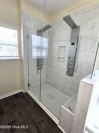 2850 Connet Street, Winterville, NC 28590 – photo 16: Master Shower