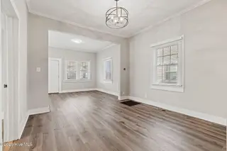 813 Walnut Street, Wilmington, NC 28401 – photo 12: 15-web-or-mls-GI - 813 Walnut St - Listi