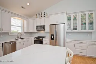 5405 Emerald Drive, Emerald Isle, NC 28594 – photo 13: 5405 Emerald Drive East