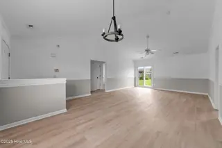 7108 Thurgood Road, Wilmington, NC 28411 – photo 9: 13-web-or-mls-CZ9A8118