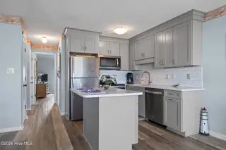 9201 Coast Guard Road I-207, Emerald Isle, NC 28594 – photo 7: Kitchen