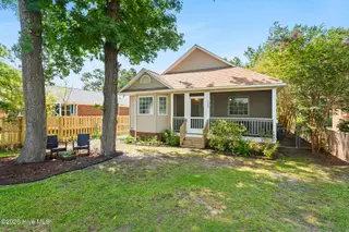 609 Spartanburg Avenue, Carolina Beach, NC 28428 – photo 2
