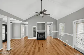 1108 Greenmeade Court, Greenville, NC 27858 – photo 4: 01_1108_Greenmeade_Ct-Living_room-0114