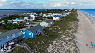 101 Ocean Drive, Emerald Isle, NC 28594 – photo 5: 101 Ocean Dr20250808173556_0227_D