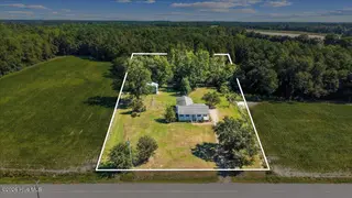 915 Mark Herring Road, Seven Springs, NC 28578 — 3-bedroom home, Seven Springs, NC, photo 7 of 35: 15-915 Mark Herring Rd-15