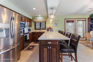 712 Canal Cove Road, Lake Waccamaw, NC 28450 – photo 12: Kitchen