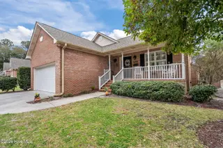 117 Lighthouse Drive, Carolina Beach, NC 28428 – photo 4: 58-web-or-mls-DSC05474