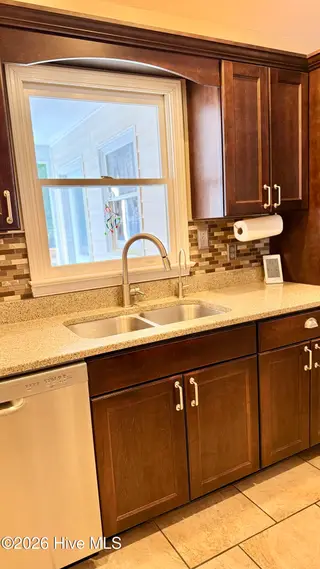 203 Hillingdale Drive, Washington, NC 27889 – photo 14: Kitchen 004