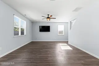 829 Avington Lane NE, Leland, NC 28451 – photo 12: 28-web-or-mls-Cammediallc.com (33 of 57)