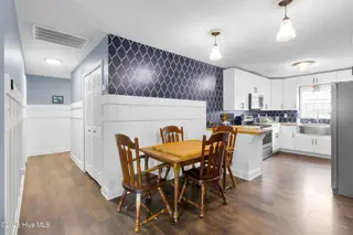 218 Attmore Drive, New Bern, NC 28560 – photo 10: 218 Attmore Drive, New Bern, NC 28560