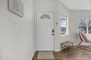 153 Glenwood Drive, Hubert, NC 28539 – photo 6: 7_froyer