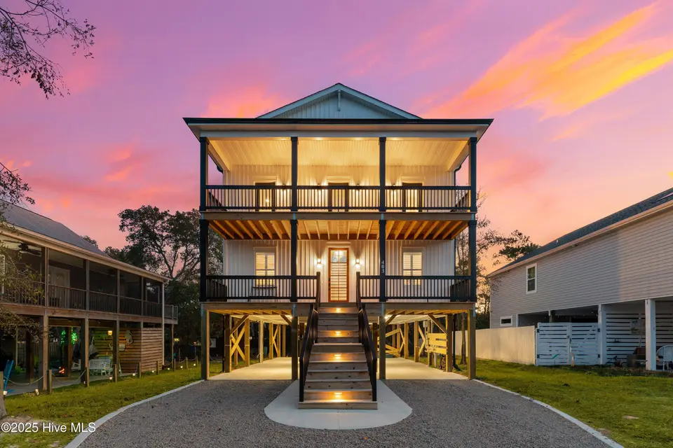 403 E Oak Island Drive, Oak Island, NC 28465 – photo 1 of 72: 403 EAST OAK ISLAND DRIVE-1-min