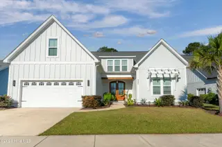 320 Summerhouse Drive, Holly Ridge, NC 28445 — 5-bedroom home in Summerhouse On Everett Bay, Holly Ridge, NC, photo 1 of 41: FRONT