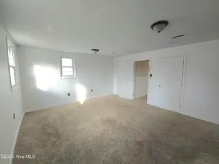 909 Clyde Drive, Jacksonville, NC 28540 – photo 16: 20250116_153825