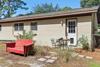 4782 Oakview Drive SE, Southport, NC 28461 — 3-bedroom home in Dutchman Acres, Southport, NC, photo 6 of 33