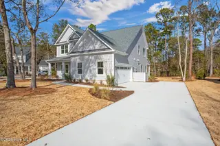 8233 Sage Valley Drive, Wilmington, NC 28411 — 5-bedroom home in Porters Neck Plantation, Wilmington, NC, photo 2 of 39