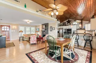 211 Riverside Drive, Sneads Ferry, NC 28460 – photo 14: DSC02471
