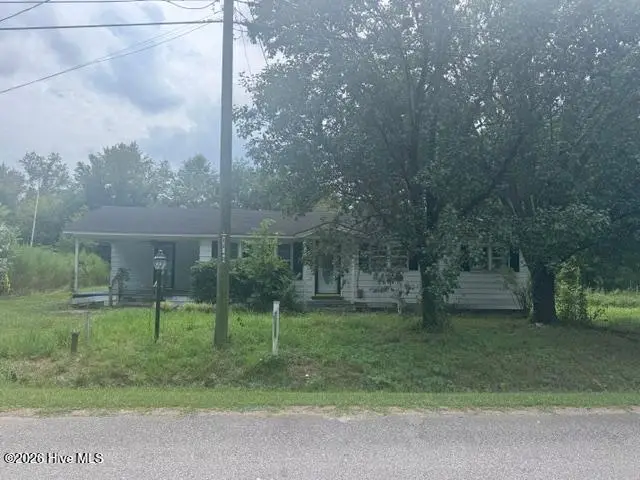 6606 Burress Street, Stantonsburg, NC 27883 — 3-bedroom home, Stantonsburg, NC, photo 1 of 11: front