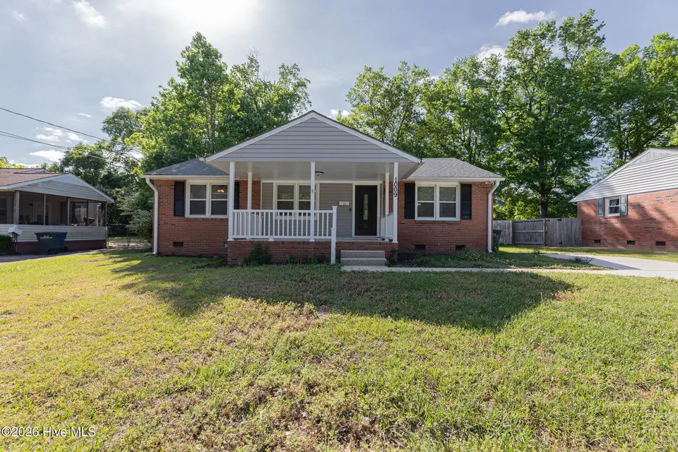 1009 River Street, Jacksonville, NC 28540 – photo 1 of 43: 1FRONT