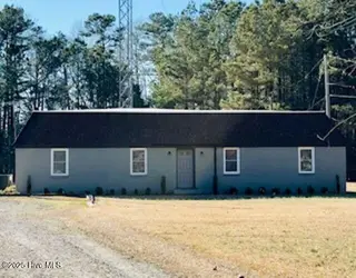 911 Parsonage Street, Elizabeth City, NC 27909 – photo 1: thumbnail_IMG_3009