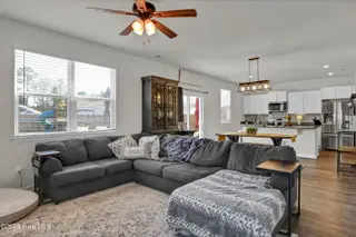 425 Tributary Circle, Wilmington, NC 28401 – photo 6: 006_p1233170_991