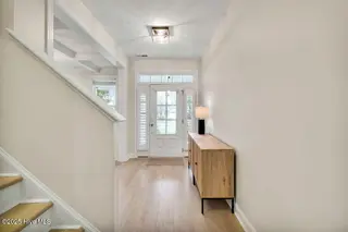 5004 Laurenbridge Lane, Wilmington, NC 28409 – photo 6: WELCOMING ENTRANCE