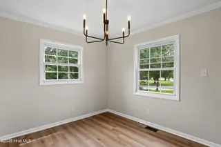 407 Thomas Drive, Jacksonville, NC 28546 – photo 7: 06