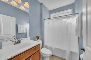 443 Deveraux Drive, Wilmington, NC 28412 — 3-bedroom home in Riverlights - Del Webb, Wilmington, NC, photo 16 of 56: 013_img_9503_342