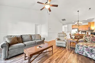 2205 Dovedale Drive B, Greenville, NC 27834 – photo 19: 27-web-or-mls-IMG_0045