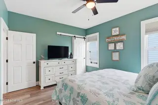 5205 E Pelican Drive, Oak Island, NC 28465 – photo 10: 13-web-or-mls-DSC06670