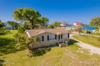 1072 Island Road, Harkers Island, NC 28531 – photo 3: 1-web-or-mls-chadwick-visuals-1072-islan