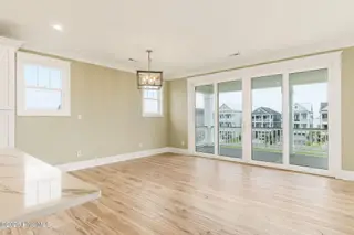 742 Cannonsgate Drive, Newport, NC 28570 – photo 17: 31-web-or-mls-chadwick-visuals-742-canno