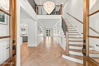1621 S Moorings Drive, Wilmington, NC 28405 — 5-bedroom home in Landfall, Wilmington, NC, photo 4 of 76: 018_1621_south_moorings_drive_daytime_ma