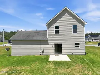 125 Palo Alto Park Drive, Maysville, NC 28555 – photo 4: 6-web-or-mls-125 Palo Alto Park 006 - Co