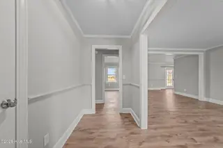 219 Leon Drive, Greenville, NC 27858 — 3-bedroom home in Lake Glenwood, Greenville, NC, photo 3 of 34: 21-web-or-mls-LHV_8173