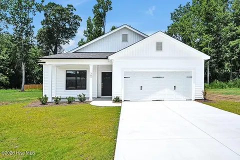 305 Riva Ridge, Burgaw
