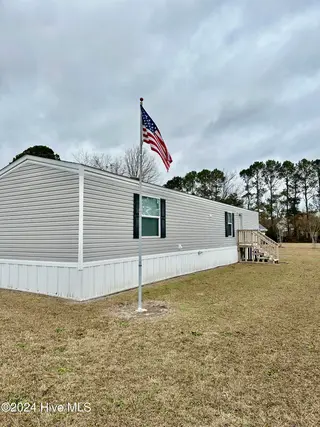 1442 Harrelsonville Road, Whiteville, NC 28472 – photo 4: IMG_0944