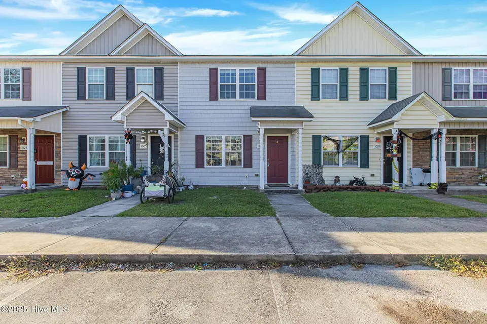 1007 Banister Loop, Jacksonville, NC 28546 – photo 1 of 23: Exterior front
