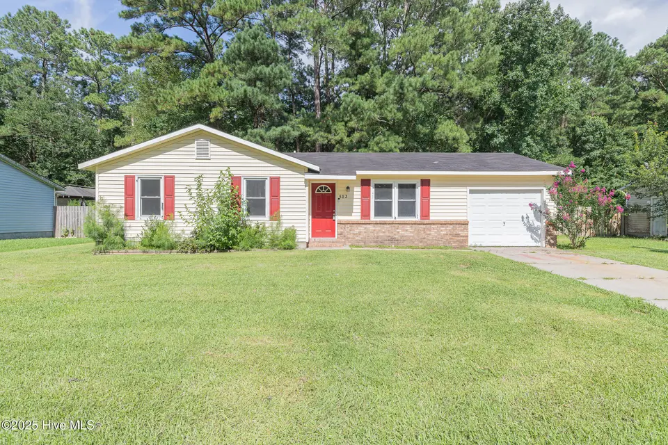 512 Walnut Drive, Jacksonville, NC 28540 – photo 1 of 34: 1FRONT